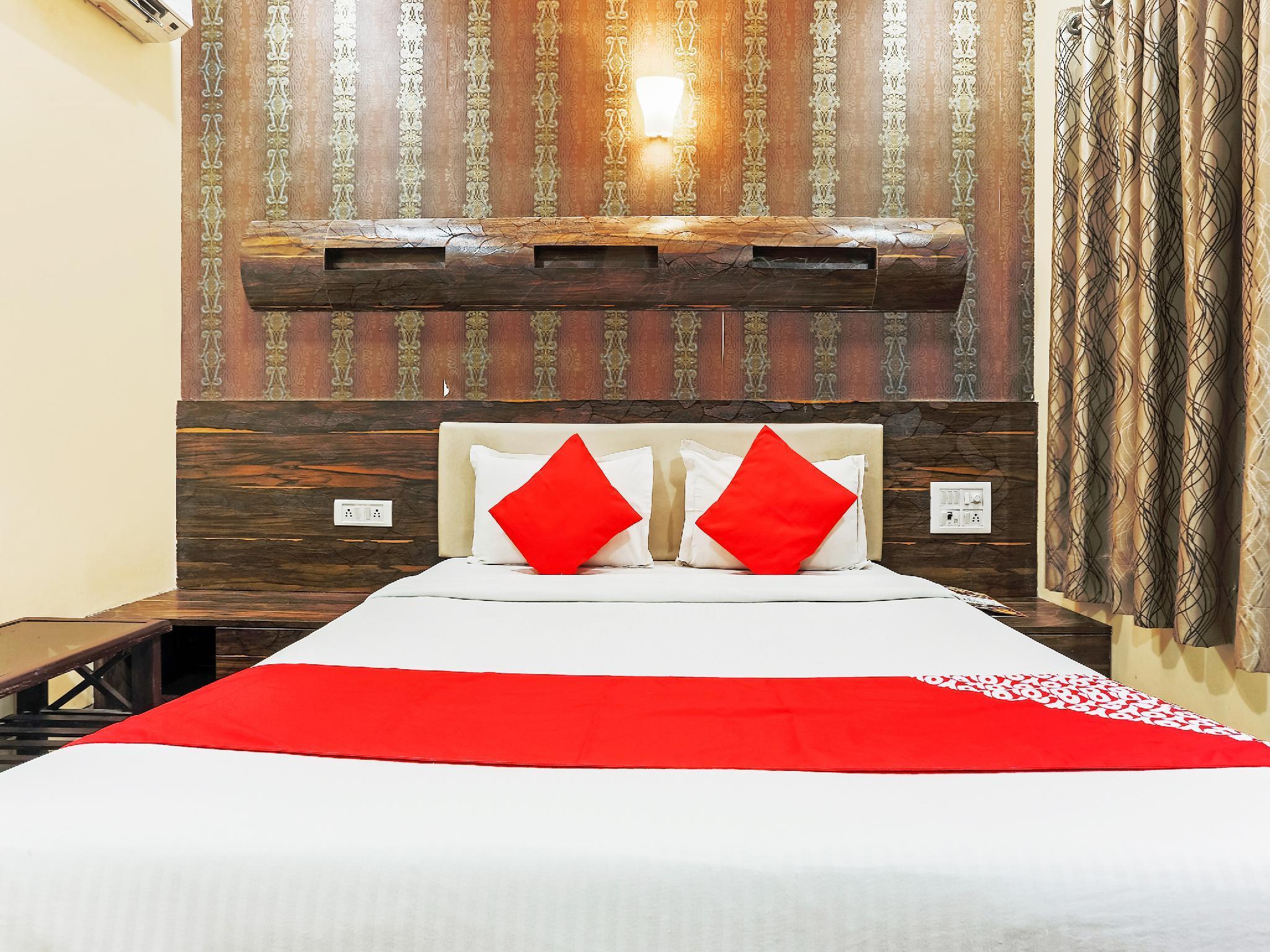 Hotel Adore Palace Mumbai Luaran gambar
