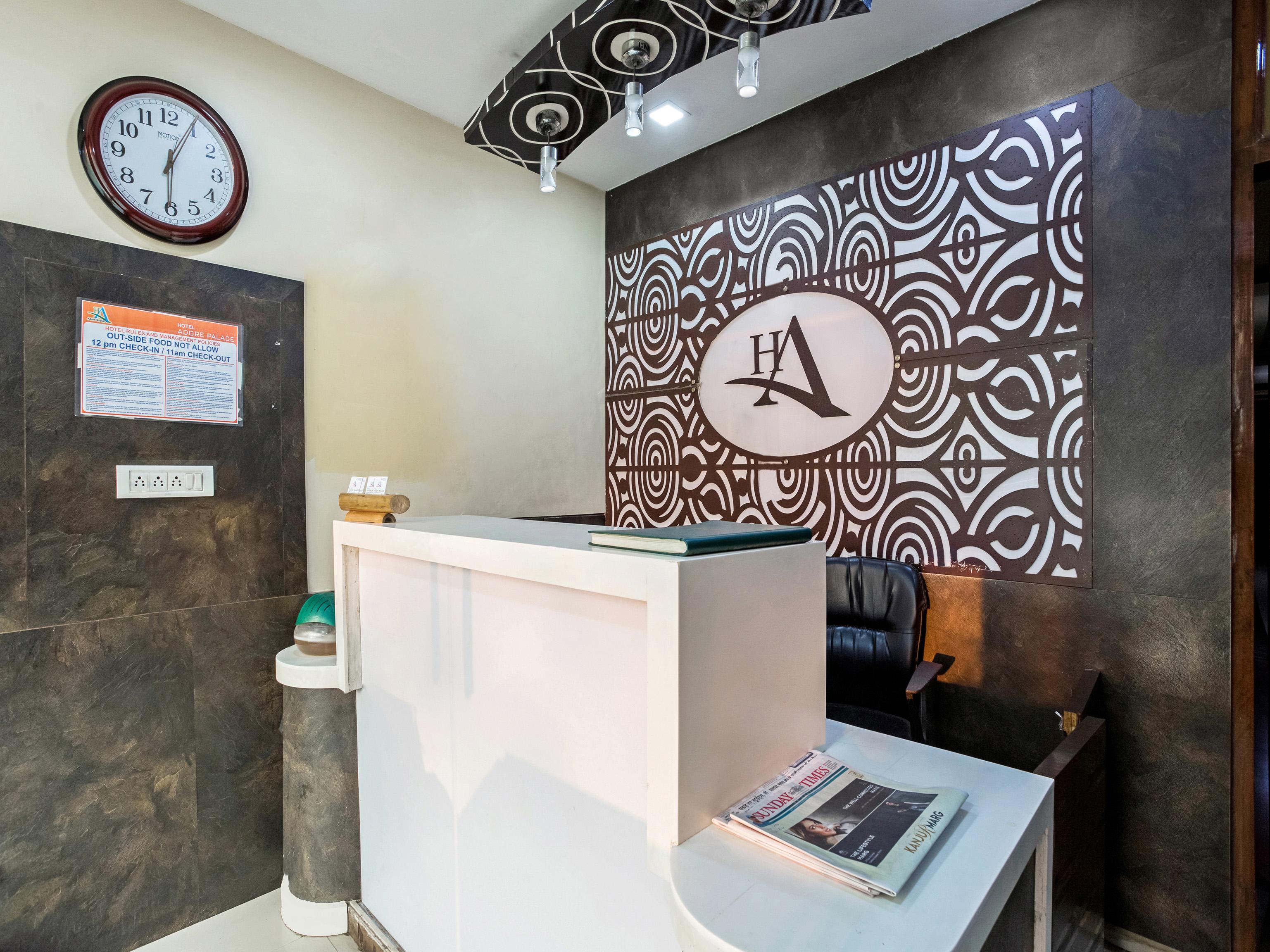 Hotel Adore Palace Mumbai Luaran gambar